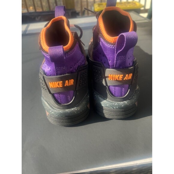 Nike Black and Orange High-Top Sneakers main image 6